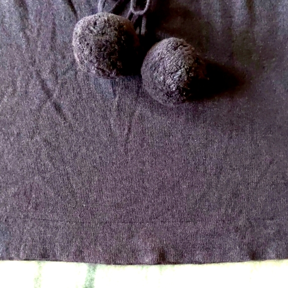 NWOT. BCBG Maxazria Woman's Wool/Angora sweater skirtall. - Picture 4 of 4